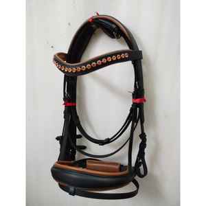 Brida de Cuero de Caballo de Alta Calidad |   Elegante Brida Negra para Montar a Caballo |   Diadema con Pedrería Brillante |   Cómodo y con Precio Accesible - Product Image 1