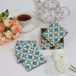 Posavasos de Resina con Estampado Meena de FAIZA CRAFT, con Patrón Floral Pintado a Mano en Uttar Pradesh, para Decoración de Mesa - Product Image 3