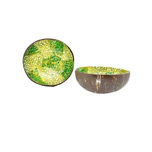 Venta al por mayor de cuencos de coco y conchas ecológicos hechos a mano con laca, novedad y decoración creativa del hogar para exportar a granel - Product Image 6