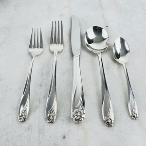 Juego de Cubiertos de Metal de Diseño Personalizado, Hechos a Mano, de Alta Calidad, para Hotel, Restaurante, Cena - Product Image 1