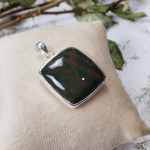 Colgante de plata de ley 925 con piedra de sangre cuadrada tipo cojín para la fabricación de collares DIY |   Joyería al por Mayor - Product Image 1