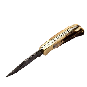 Couteau pliant artisanal en acier Damas avec manche en corne de cerf, couteau de poche pour le camping, la chasse et les activités de plein air - Product Image 6
