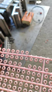 ماكينة قولبة كريستال بلاستيكية صغيرة أوتوماتيكية عالية الدقة 158T الأكثر مبيعًا لمستلزمات صناعة أحجار الراين والخرز والمجوهرات - Product Image 4