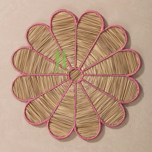 Eco-friendly Bohemian Seagrass Charger Plate <b>Wall</b> Decoration Flower Placemat Home <b>Table</b> Mats 35cm Diameter HNH Craft OEM Made - Product Image 2