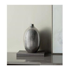 Vase à fleurs en aluminium galvanisé de haute qualité pour la décoration de la maison, des hôtels et des restaurants - Product Image 3