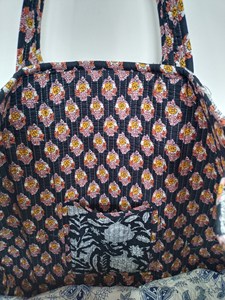 Sac fourre-tout en coton de style bohème avec imprimé floral, design ouvert, idéal pour le shopping en toutes saisons - Product Image 6