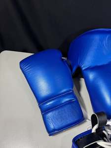 Conjunto de Boxeo MMA de Cuero con Logotipo Personalizado, Equipo de Combate Profesional, Protector de Cabeza Transpirable para Sparring Pesado, Protector Inguinal de 16oz - Product Image 4