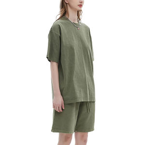 T-shirt oversize vintage noir tricoté, délavé et vieilli, pour femme, personnalisable, style streetwear décontracté, université, neige - Product Image 5