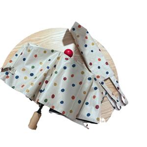 Parapluie pliant haut de gamme pour femme, motif boule rouge colorée, protection soleil et pluie, style classique avec fonction éclairage, idéal pour usage professionnel - Product Image 5