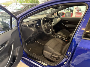 Toyota Corolla 2.0 Híbrido Touring Sports Wagon, Volante a la Izquierda, Auto Familiar Eficiente en Consumo de Combustible, para Exportación - Product Image 6