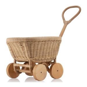 Poussette jouet en rotin écologique pour enfant, modèle best-seller populaire, avec roues en bois, décoration de chambre d'enfant, vente en gros - Product Image 1