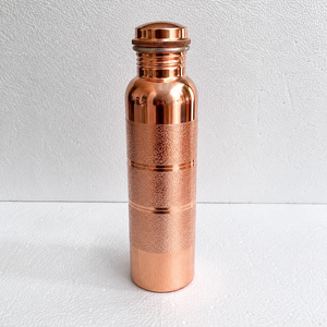 Botella de Agua de Cobre Puro con Diseño Texturizado, a Prueba de Fugas, Reutilizable, Botella Metálica Ayurvédica para Bebidas, Venta al Por Mayor - Product Image 2