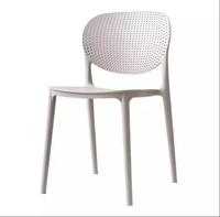 Chaise de loisirs en plastique multicolore - Durable, écologique, empilable, design moderne, meubles pour la maison, salon et salle à manger