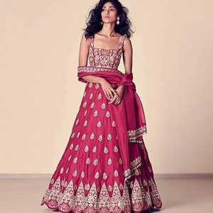 FANCY TAPETA HILO DE SEDA BORDADO ESPEJO TRABAJO LEHENGA CHOLI CON DUPATTA ROSA - Product Image 1