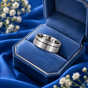 Bague de mariage en argent brossé avec bords biseautés polis pour unisexe |   Bague fine classique finition satinée, bague fine minimaliste moderne - Product Image 4