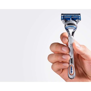 Sistema de Afeitado Gillette Skinguard Sensitive Flexball para Hombres con Irritación Cutánea, 1 Mango, 1 Cuchilla de Repuesto - Product Image 2