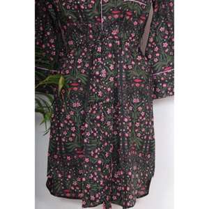 Vestido Floral Transpirable y Ecológico para Mujer, 100% Algodón, Tejido con Impresión Digital, Cuello en V, para Eventos Formales/Nocturnos, Verano/Invierno/Primavera - Product Image 6