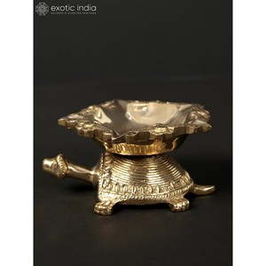 Diya ทองเหลืองทำด้วยมือ3นิ้วกับห้า wicks Vastu เต่าการออกแบบแบบดั้งเดิมอินเดียของตกแต่งบ้านที่ทำในอินเดีย - Product Image 4