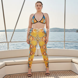 Conjunto de Bikini y Leggings de Compresión con Estampado de Reptiles Multicolor |   Monos Elásticos de 2 Piezas con Estampado por Sublimación - Product Image 4