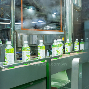 น้ำอโลเวร่าบรรจุขวดยี่ห้อนาวอนจากเวียดนาม ขนาด 500 มล. ผู้จัดจำหน่ายขายส่ง รับผลิตแบรนด์ส่วนตัวสำหรับร้านค้าปลีก MOQ ต่ำ มีตัวอย่างฟรี - Product Image 6