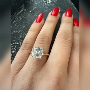 Anillo de lujo con diamante cultivado en laboratorio con corte Asscher para mujer, regalo de compromiso y boda en oro de 9K, 14K, 18K con certificación IGI SGL, 3 quilates. - Product Image 4