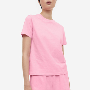 Haut uni sexy sans bretelles à manches chauve-souris longues, modèle The Wangs, best-seller de créateur pour un look décontracté - Product Image 1