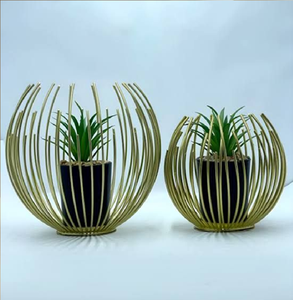 Black and gold metal planter, desktop plant stand, <b>small</b> indoor succulent <b>table</b> planter, available at wholesale prices. - Product Image 4