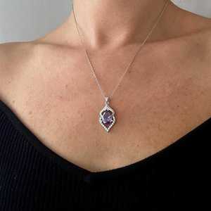 NIKHIL GEMS Collier Pendentif Vintage en Améthyste Taille Poire, Argent Sterling, Certifié par un Certificat de Gemmes Naturelles de Tiers, Bijoux en Pierres Précieuses Naturelles - Product Image 4