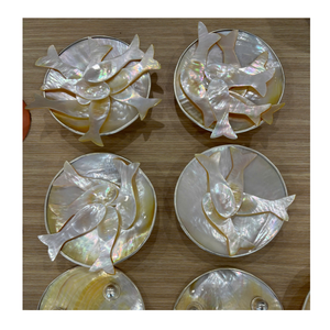 Plateau en nacre de qualité supérieure, fait main, en coquillages naturels, pour la présentation de bijoux et la décoration intérieure - Product Image 1