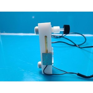 Módulo Sensor de Caudal TOKYO KEISO F04-1065433 (0.4 ~ 2 L/Min) Usado Como Pieza de Repuesto para Equipos Semiconductores Legacy - Product Image 3