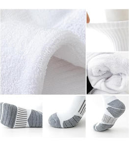 Chaussettes hautes respirantes et chaudes - Écologiques, séchage rapide, hiver, homme, couleur personnalisée, motif dessin animé, usage sportif - Product Image 6