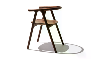Chaise de salle à manger en bois massif de style Japandi avec dossier en rotin et assise rembourrée pour l'hôtellerie et la restauration - Product Image 4