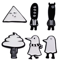 Badge en émail personnalisé noir et blanc, design fantaisie, exquis, ludique et amusant, motif fantôme, broche de dessin animé, épingles en émail