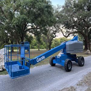 Plataforma Elevadora Articulada Remolcable Diésel-Eléctrica de 10m a 24m, con Batería, Entrega Rápida Disponible - Product Image 3