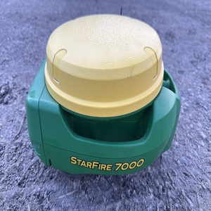 Machinerie agricole Commercial Starfire 7000 conçue pour une utilisation agricole régulière avec des composants durables et stables - Product Image 6