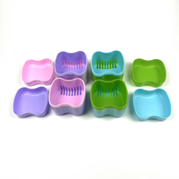 Boîte de nettoyage pour prothèses dentaires avec plateau de drainage, étui de rangement portable pour appareils orthodontiques et gouttières nocturnes
