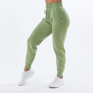Pantalones Deportivos para Mujer Hechos en Pakistán, de Alta Calidad, con Estampado, Transpirables, Cintura Elástica, Corte Recto, Secado Rápido - Product Image 1