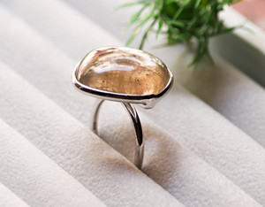 Anillo de Cuarzo Rutilado Dorado Natural, Plata de Ley 925, Hecho a Mano, Cabujón con Corte Cojín, Piedra Venus Hair, Joyería Minimalista - Product Image 2