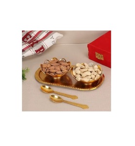 <b>Large</b> Size Metal Serving Bowl Artistic Pattern Work Disposable Dishwasher <b>Safe</b> Eco-Friendly for Festive Table Setup Luxurious - Product Image 3