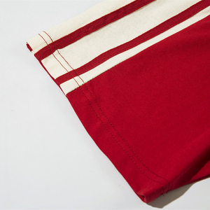 Camiseta de Manga Raglán Extra Grande para Hombre, Roja, Negra y Beige, con Ribete en Contraste, Cuello Redondo, Diseño Casual de Bloques de Color Sólido - Product Image 4
