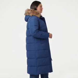 Manteau d'hiver long matelassé pour femme avec capuche en fausse fourrure, doudoune longue rembourrée pour l'extérieur, manteau d'hiver long matelassé épais pour femme - Product Image 2