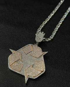 Colgante de Moissanita con Diseño Geométrico de Luna y Corazón, con Símbolo de Reciclaje, Chapado en Oro de 10K sobre Plata 925, Estilo Hip Hop, Unisex, para Uso Diario - Product Image 3