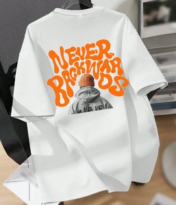 Camiseta Negra de Manga Corta para Hombre con Estampado Colorido, Estilo Urbano, Cuello Redondo, Corte Regular, Transpirable, Tejido de Poliéster y Algodón - Product Image 2