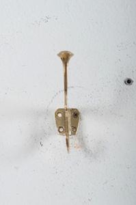 Crochets muraux doubles en métal résistant à la rouille, organisateur durable pour la cuisine et la salle de bain - Product Image 4