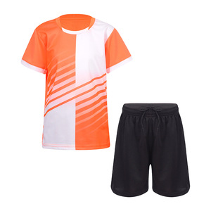 Ensembles d'uniformes de football d'été personnalisés à transfert thermique pour équipes et clubs – Maillots unis avec impression pour matchs – Maillot de football - Product Image 6