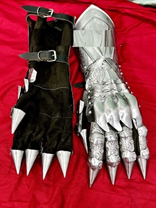 Guantes de Caballero con Grabado de Rey Brujo Medieval y Wraith – Guantes de Rey Brujo Nazgûl – Armadura de Mano Metálica para Cosplay de Fantasía - Product Image 3