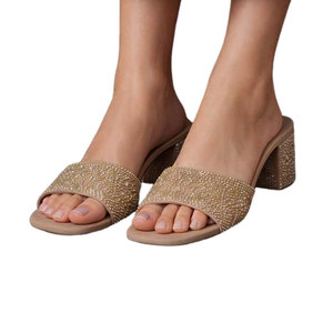 Tacones de Mujer de Primera Calidad, Fabricados en Pakistán, Nuevo Diseño Personalizado, Sandalias de Moda con Estampado Antideslizante - Product Image 1