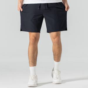 กางเกงขาสั้นผู้ชาย OEM แห้งเร็ว ทรงหลวม ห้าส่วน ผ้าไหมน้ำแข็งบางเบา สไตล์สปอร์ต แคชชวล อเนกประสงค์ ยืดหยุ่นสูง - Product Image 3
