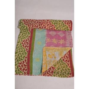 Colcha Kantha Gudri de Algodón Vintage Hecha a Mano, Reversible, Estampada, para Decoración de Sofá o Cama - Product Image 2