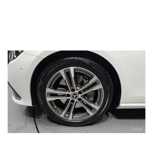 Mercedes-Benz Clase E E350 4MATIC Avantgarde 2022, 29,013 km, Automático, Volante a la Izquierda, Asientos de Cuero, Norma de Emisiones Euro V, Trasero - Product Image 5